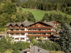 Hotel Alpenhof