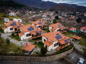 Karyon Apartments