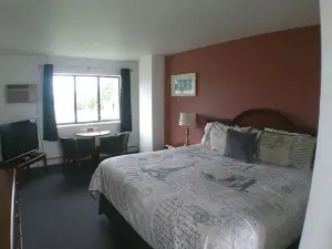 Crystal Lake Resort