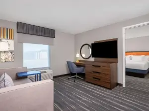 Hampton Inn & Suites Muncie