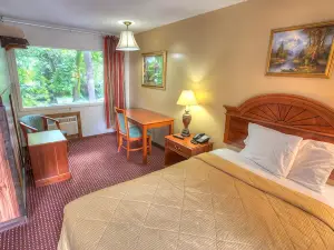 Hofbrau Riverfront Hotel