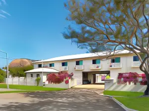 Castle Crest Motel