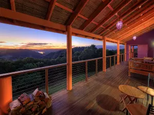 Maleny Tropical Retreat