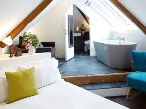Live & Let Live Inn