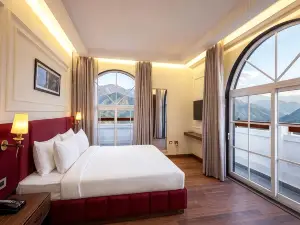 Saltstayz Autograph - Rishikesh Near Triveni Ghat