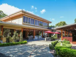 Hotel Robledal
