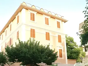 Hotel Iris Crillon