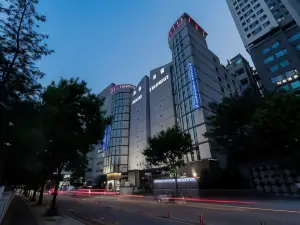 Amour Hotel