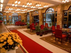 Hotel Grand