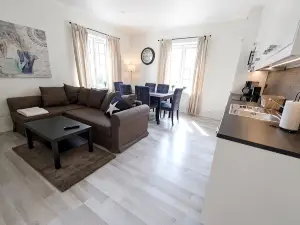 Townhouse Apartments
