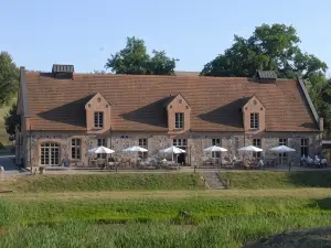 Hotel Schloss & Gut Ulrichshusen