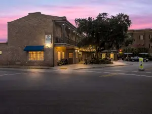 Best Western Sea Island Inn