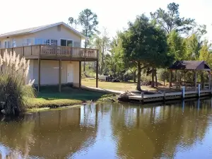 Carroll House Cottages