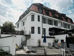 Strandhotel Berg