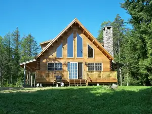 Schoodic Escape– NEW FOR 2023 -Whole house generator and FAST Starlink internet!