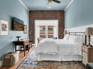 Letson Loft Hotel