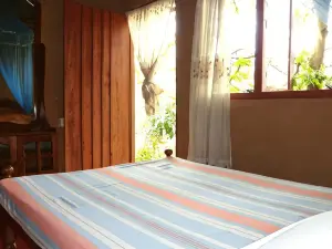 Deniyaya National Backpackers Hostel