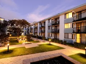 Lodestar Waterside Apartments