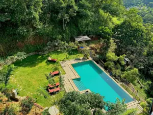 Aqua Dunhinda Villa & Nature Retreat Hotel