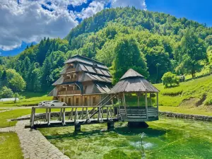 Hotel OKA I Po