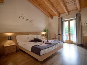 Ai Cadelach Hotel Giulia