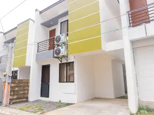 Modern 2BR Home Near Padre Pio SM & S&R w/ Parking