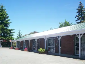 Pioneer Motel