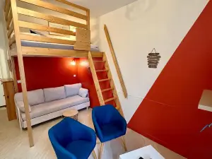 Mezzanine Spa Stay for 4