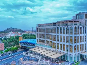 Sarwat Park Hotel