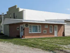 Charming Windsor Apartment: Easy access to Katy and Rock Island Trails.