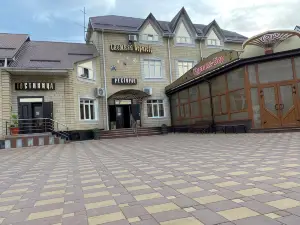Snezhnaya Koroleva Hotel