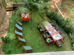 David Crater Homestay