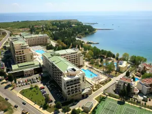 Sol Nessebar Palace Resort & Aquapark - All Inclusive