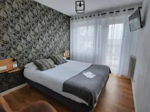 Louis Hotel