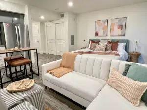 Pets Stay Free in Downtown Walnut Creek Condo
