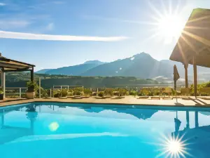 Bio & Wellnesshotel Pazeider - Healing Garden above Meran