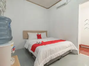 RedDoorz Syariah Near Paradiso Beach Sabang