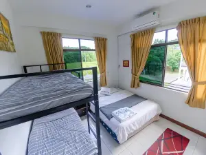 Poni Homestay