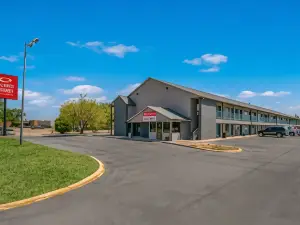 Econo Lodge Inn & Suites Enid South