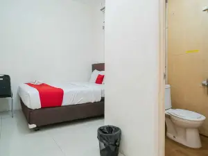 RedDoorz Near Flyover Arjosari Malang