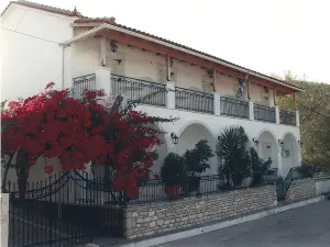 Diamanto Complex