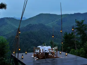 naked Stables Resort
