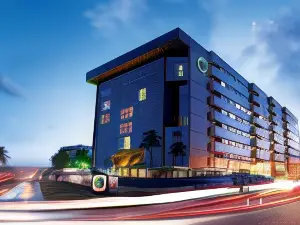 Ritz Suites Grand Hotel Boutique