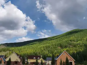 賈登峪雨閣山荘