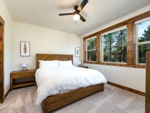 Brundage 4BR • Bunk Room • Mountain Retreat