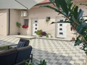 Leda Apartmani