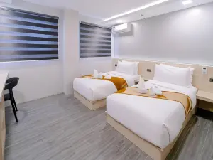 A TRAVELLER'S INN