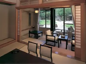 Yanagiya
