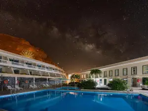 Apartamentos Charco del Conde