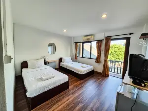 Riverside Houayxay Hotel